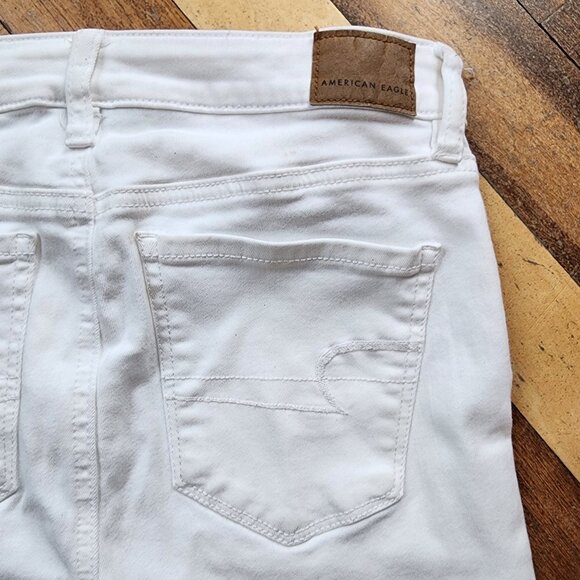 American Eagle White Super Hi-Rise Jegging Jeans Size 4 Short - Picture 16 of 16